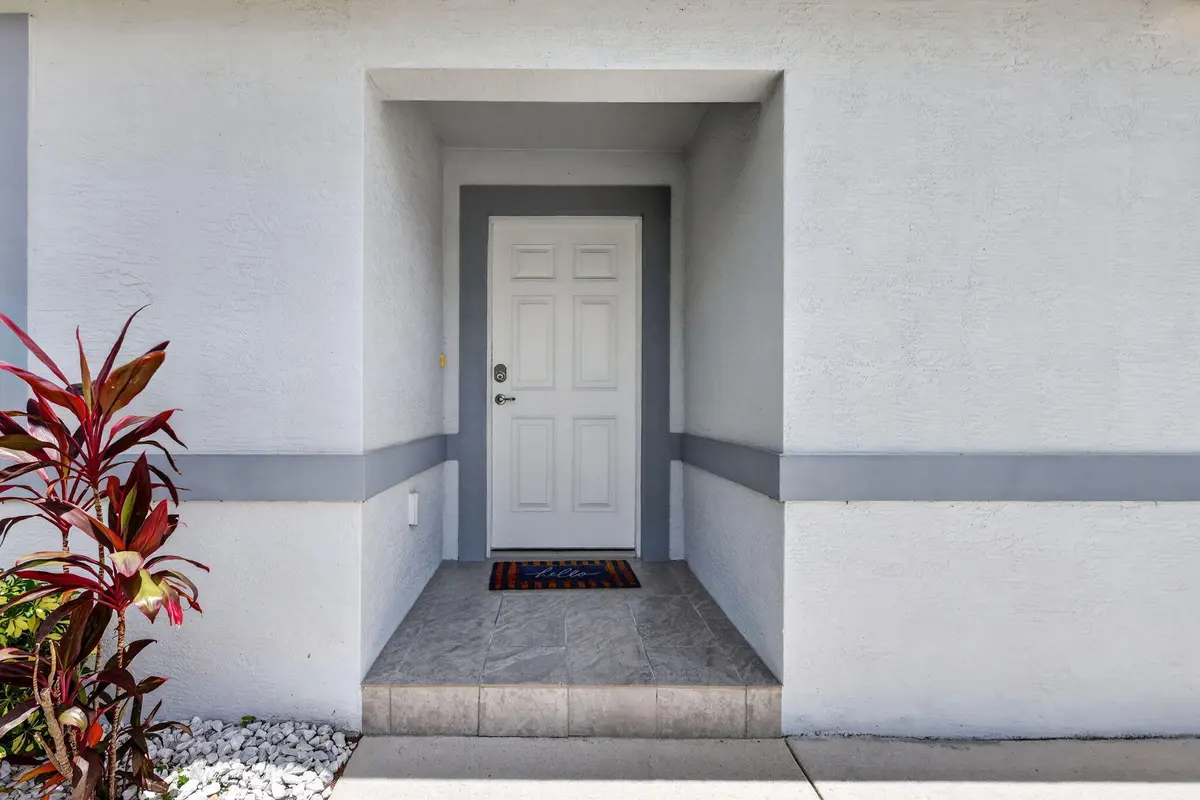 4-web-or-mls-5P1A4385 at 38 Spanish Way, Port St. Lucie