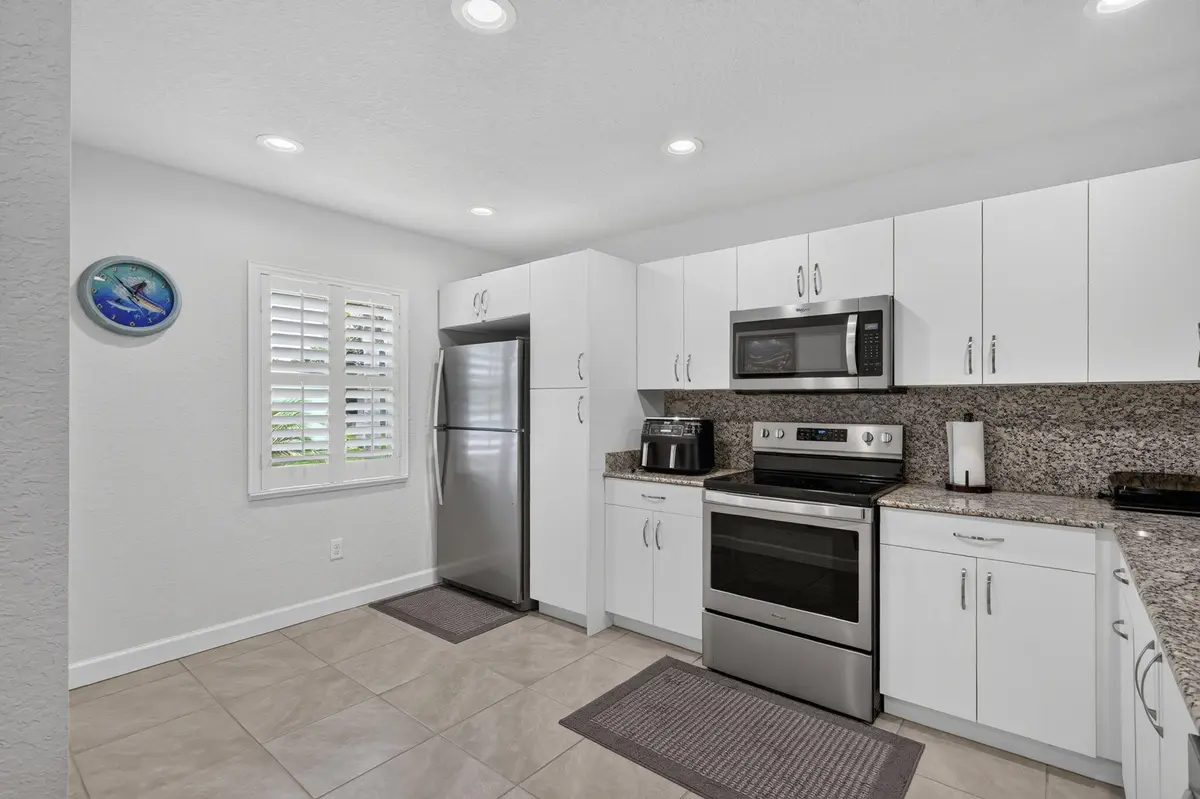 10-web-or-mls-5P1A4414 at 38 Spanish Way, Port St. Lucie