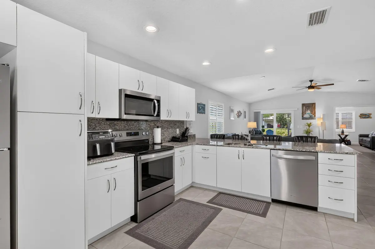 11-web-or-mls-5P1A4420 at 38 Spanish Way, Port St. Lucie
