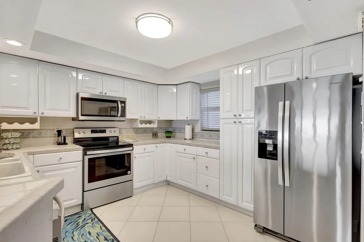 7-web-or-mls-5P1A3277 at 801 S OCEAN Drive 1107, Fort Pierce