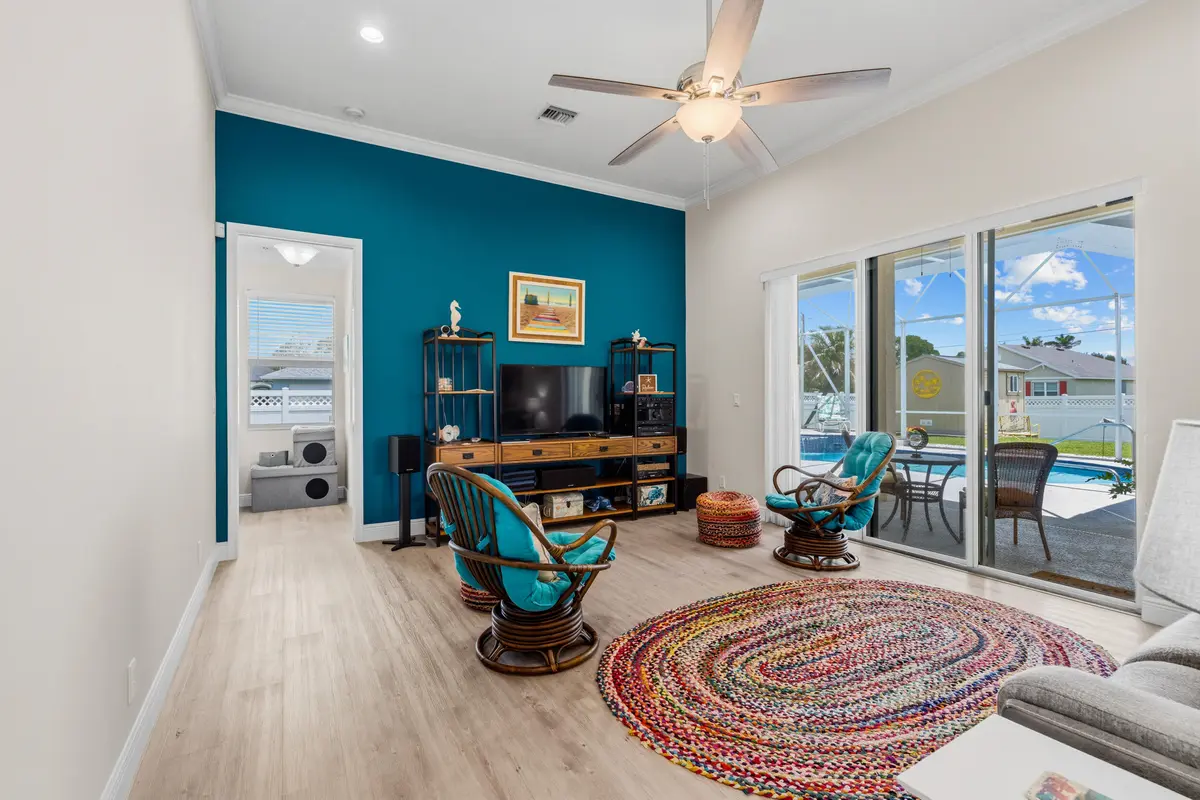 Family Room at 5771 NW Belwood Circle, Port St. Lucie