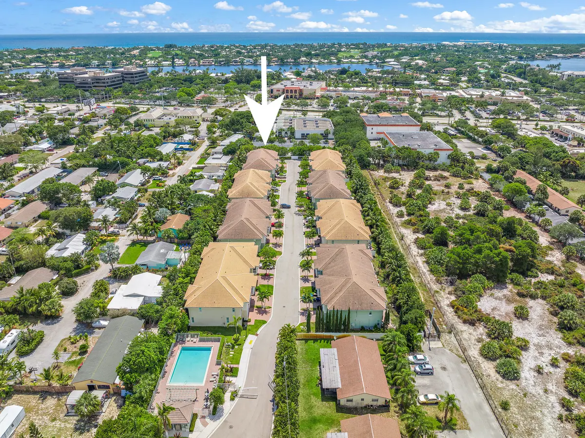 Aerial with Arrow at 1843 Juno Landing Lane, North Palm Beach