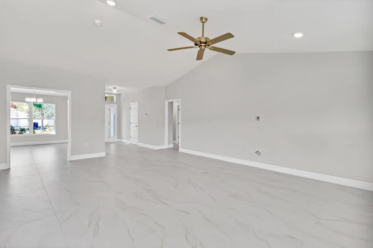 170 Spring Valley Avenue, Sebastian, FL – photo 5
