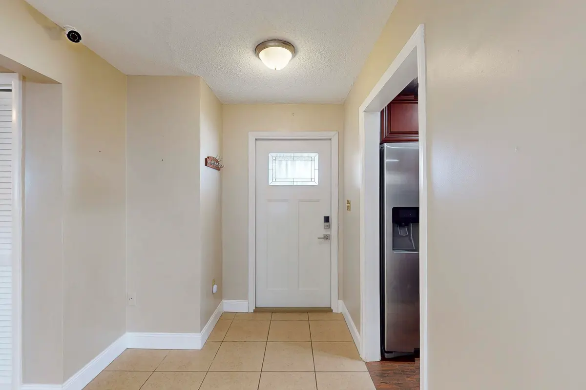 iPixx_01_1 at 613 Beach Avenue, Port St. Lucie