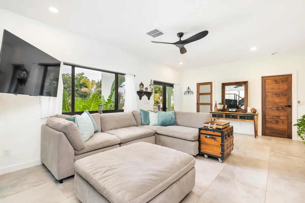Living Area at 127 Auburn Drive, Lake Worth Beach