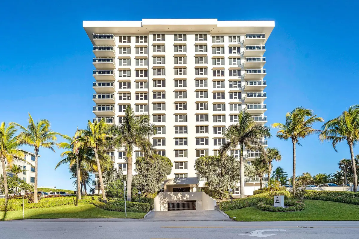 Front of building at 2066 N OCEAN Boulevard 4NW, Boca Raton