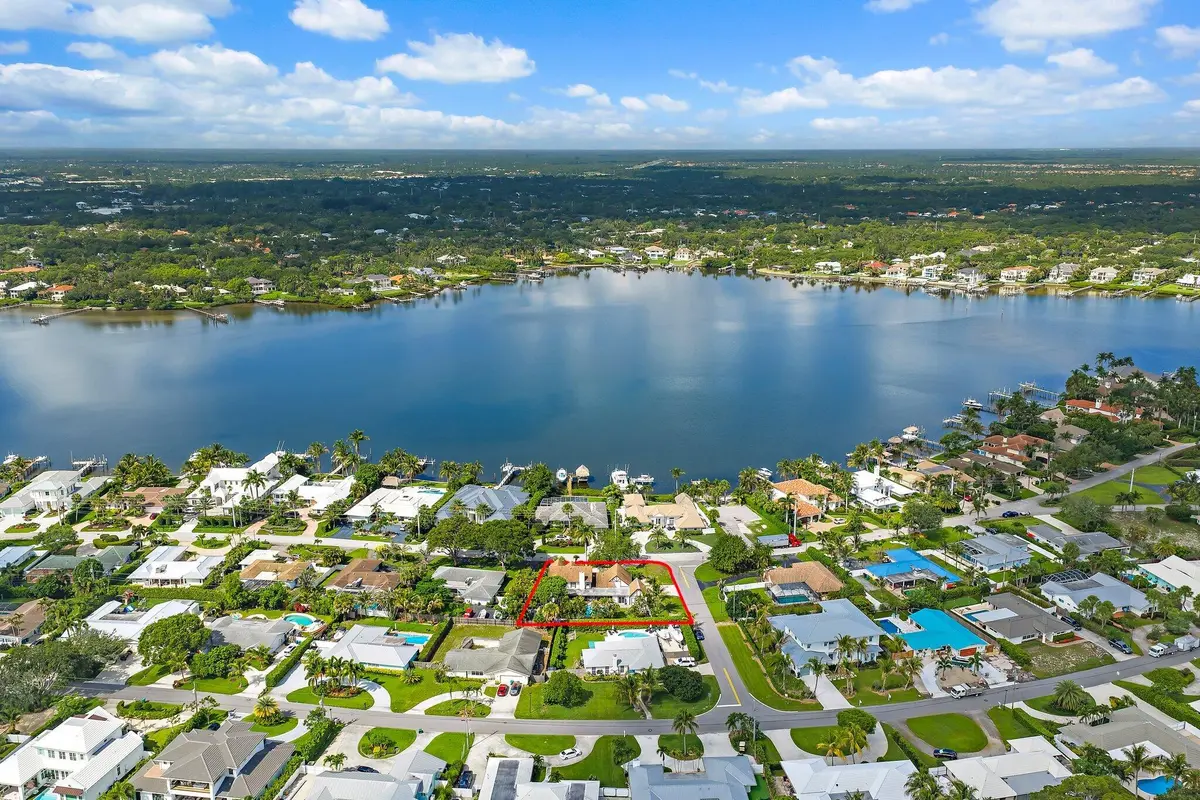 090-88RiverDr-Tequesta-SMALL at 88 River Drive, Tequesta