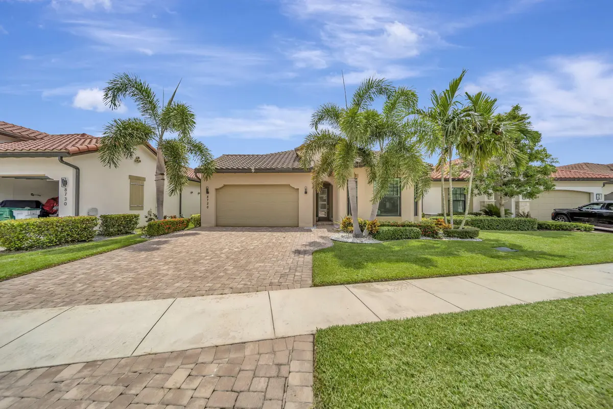 2-web-or-mls-DSC01906 at 8720 E Baypoint Circle, Parkland