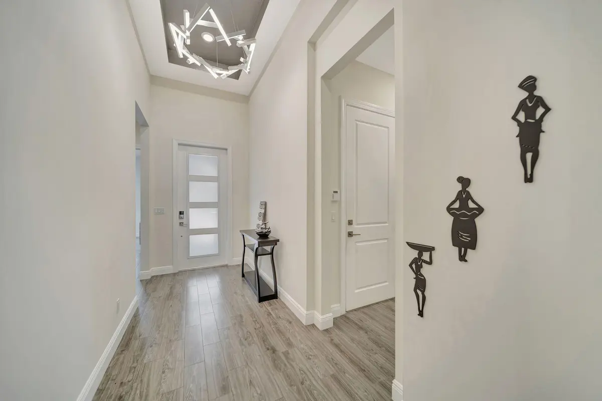 6-web-or-mls-DSC01915 at 8720 E Baypoint Circle, Parkland