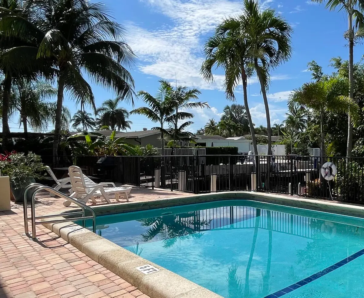 101.1 at 410 SW 15th Street 206, Pompano Beach