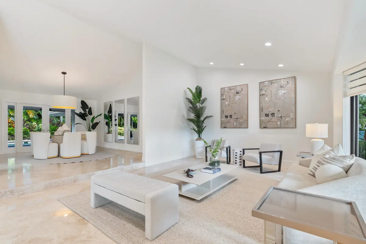 01-3765 Kings Way Boca Raton, FL-102 at 3765 Kings Way, Boca Raton