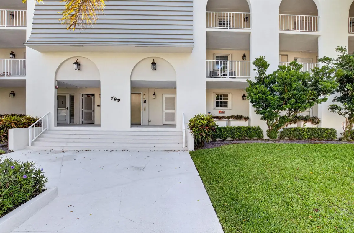 2-web-or-mls-DSC_1723 at 769 Jeffery Street 2-104, Boca Raton