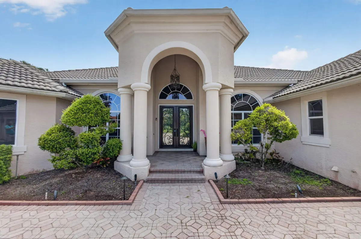 8-web-or-mls-5D1A2618 at 8055 Woodsmuir Drive, West Palm Beach