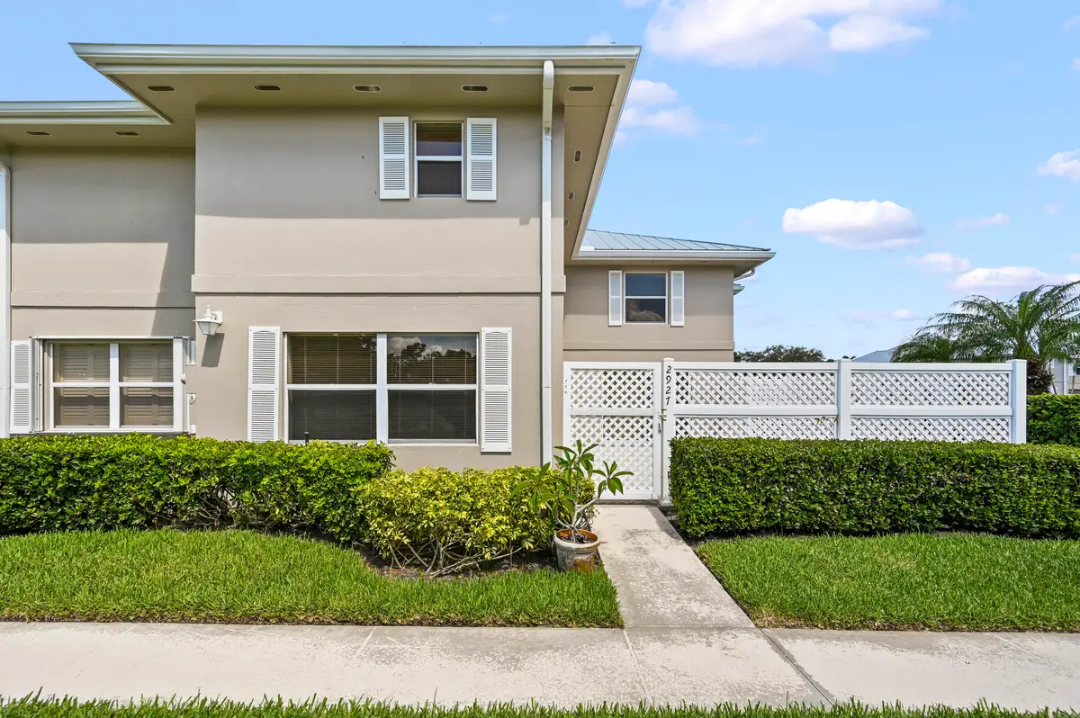 2927 SW Lakemont Pl Palm City, FL09 at 2927 SW Lakemont Place, Palm City