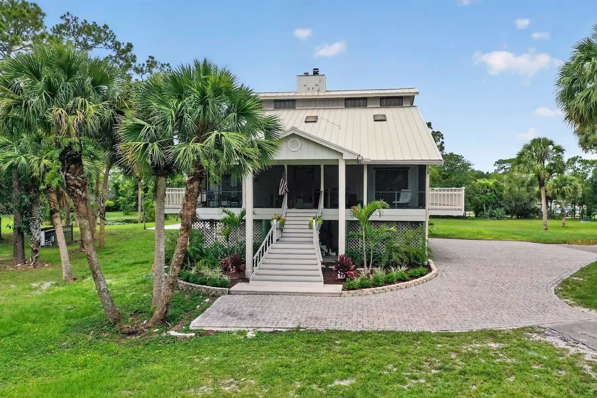 frt at 5041 SW Blue Sky Lane, Palm City