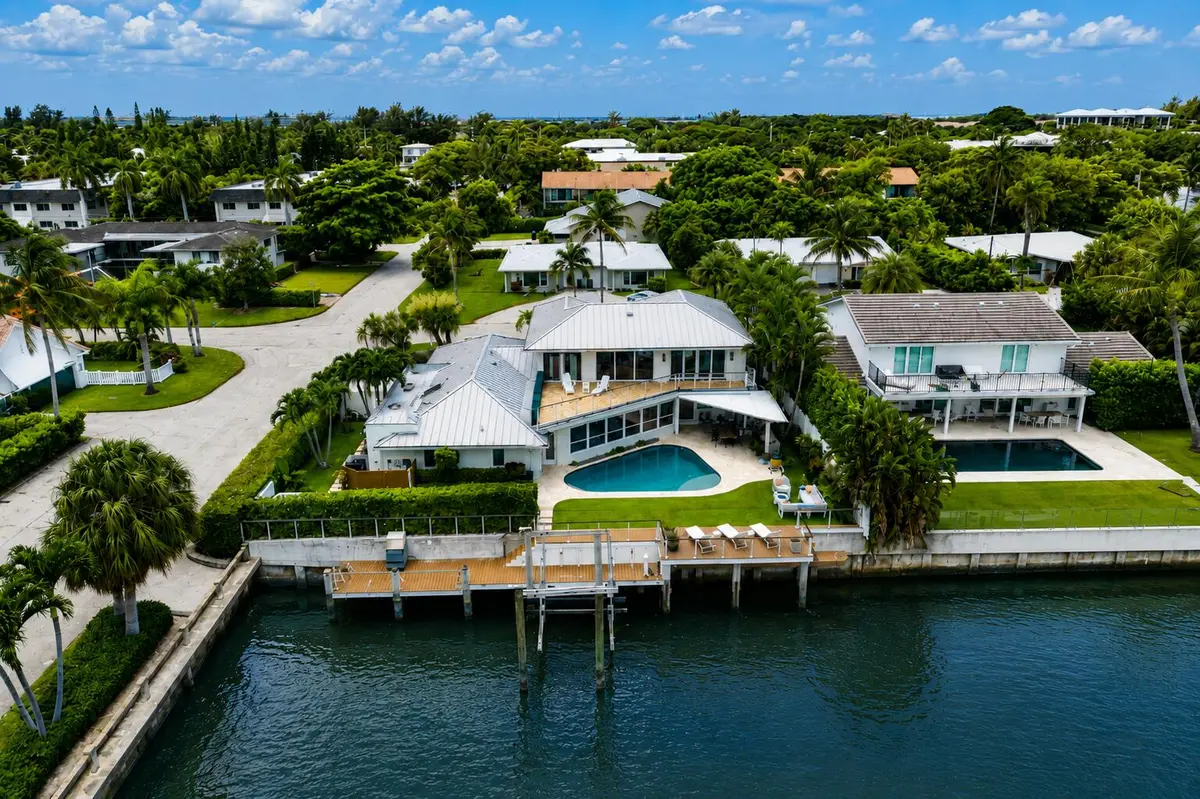 BEST at 6500 NE 7th Avenue, Boca Raton