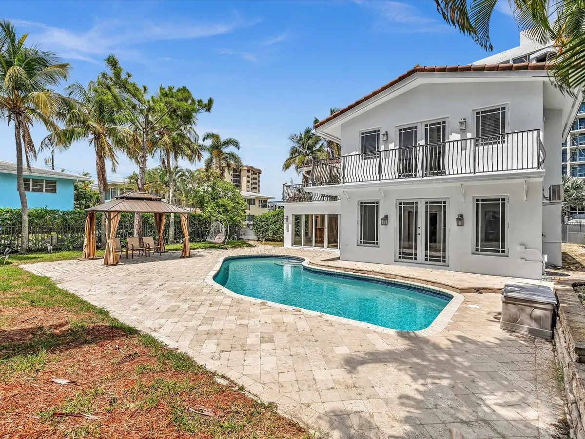 518 N riverside at 518 N Riverside Drive, Pompano Beach