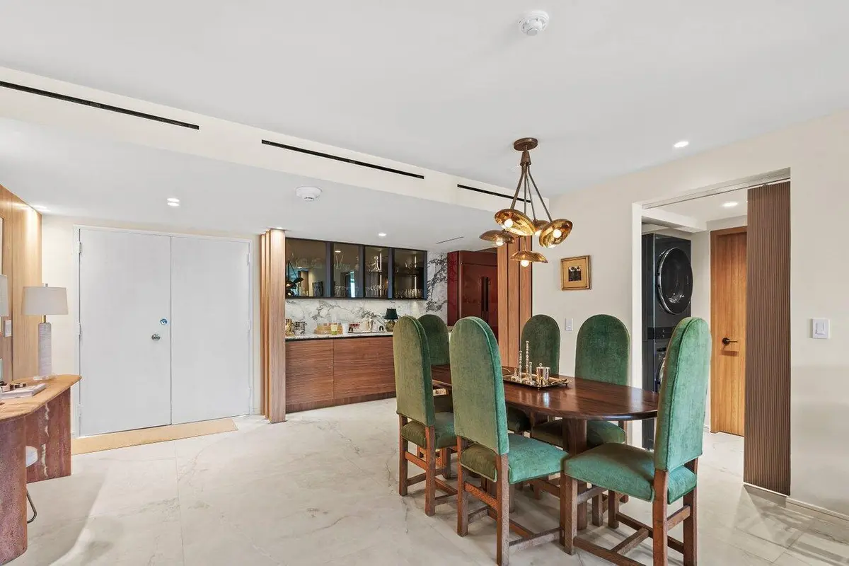 007-100SunriseAvenue-418-PalmBeach-FL-33 at 100 Sunrise Avenue 418, Palm Beach