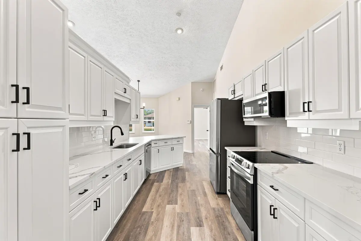8-web-or-mls-AR Media 8 at 165 SW Hawthorne Circle, Port St. Lucie