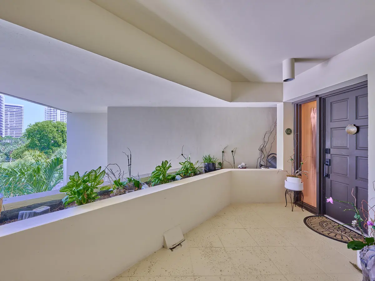 Entry to Home at 1117 Marine Way K4l, North Palm Beach