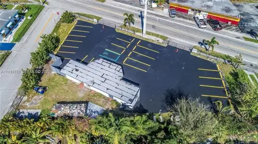 820 Foster Road, Hallandale Beach, FL – mixed-use property photo 3