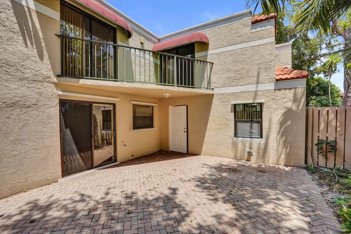 Fenced Courtyard at 4260 Village Drive D, Delray Beach