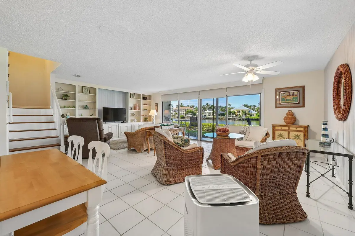 08_beyc6a4d360788bbe at 9240 SE Riverfront D, Jupiter