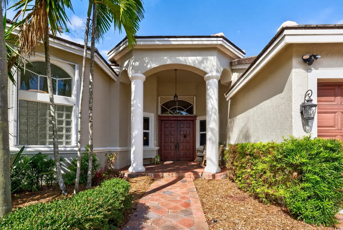 004-003-Front Entry Detail-4000x2678 at 6529 NW 103rd Terrace, Parkland