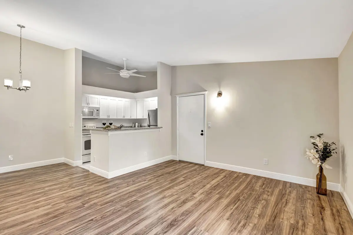 1 - Great Room at 1109 Duncan Circle 201, Palm Beach Gardens