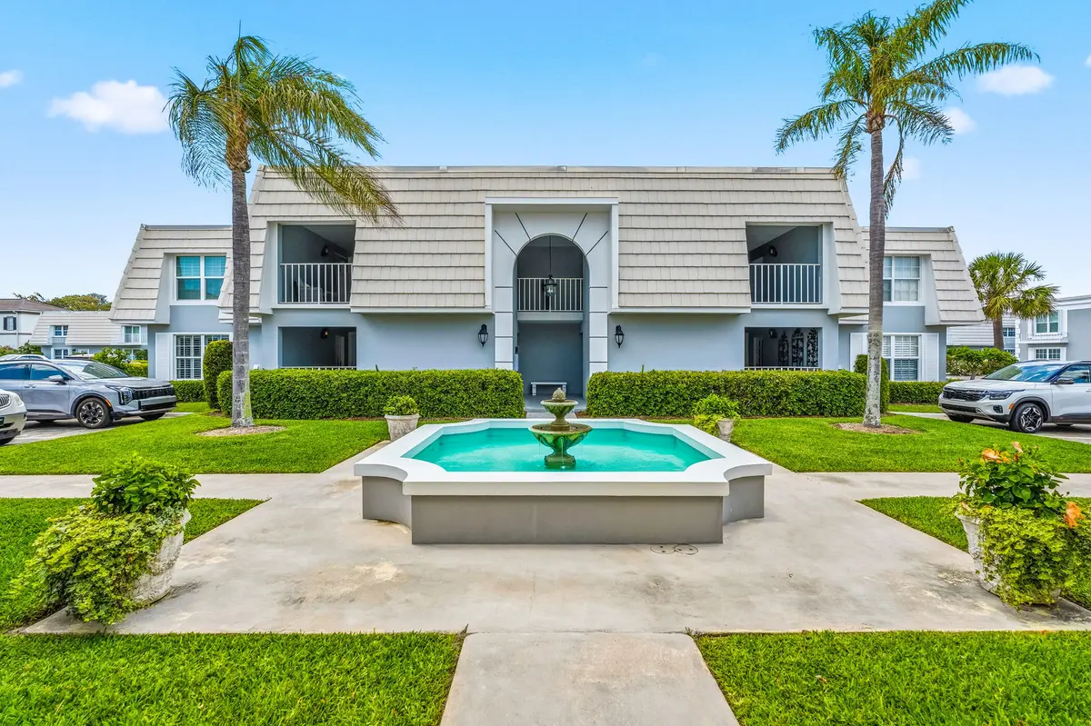 2A at 2741 Ocean Drive 31d, Vero Beach