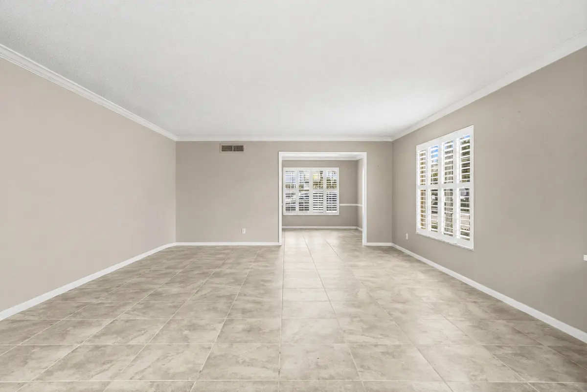 4B at 2741 Ocean Drive 31d, Vero Beach