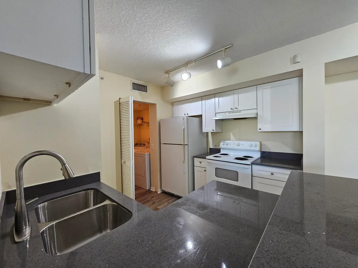 villa cir 5 at 604 Villa Circle 604, Boynton Beach