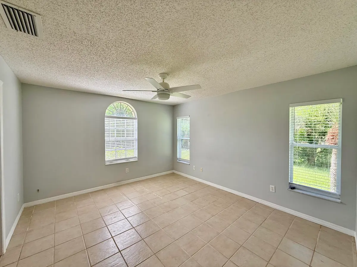 IMG_3008 at 5707 Silver Oak Drive, Fort Pierce