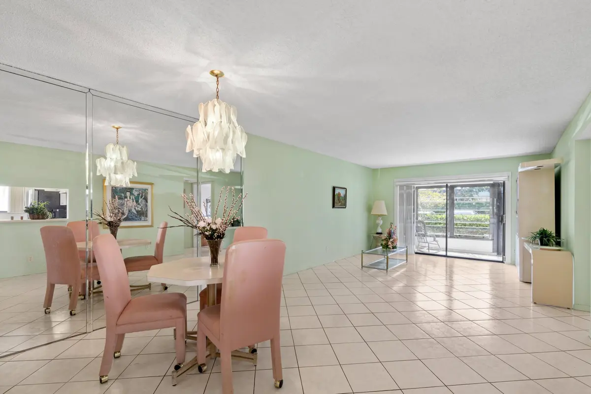 Dining Room at 15450 Pembridge Avenue 164, Delray Beach