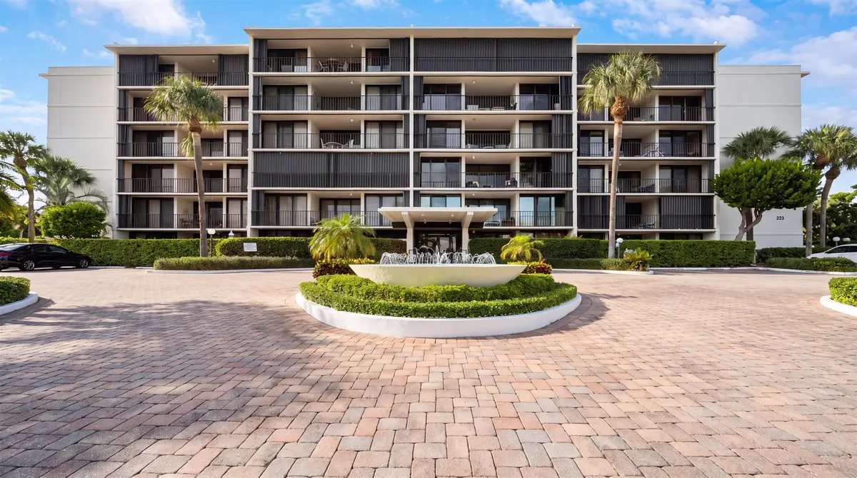 Front of Building at 225 S Beach Road 102, Jupiter