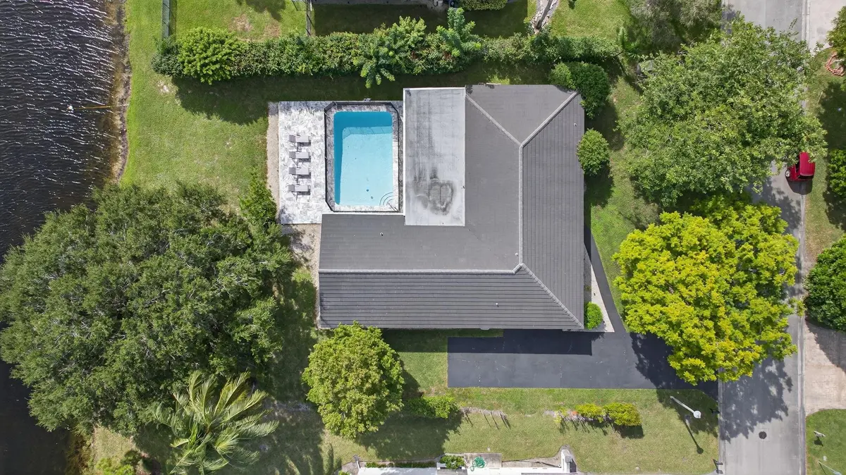 Photo 1 at 2421 NW 114th Avenue, Coral Springs