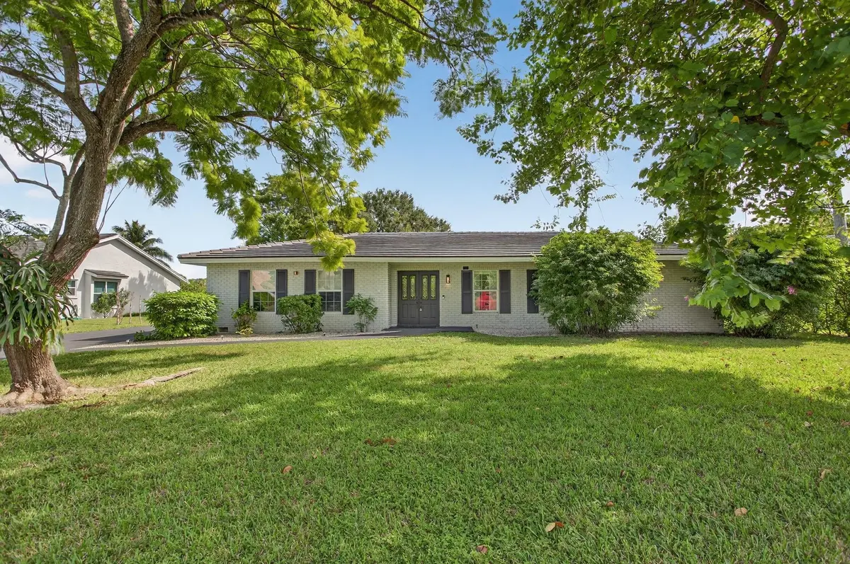 Photo 4 at 2421 NW 114th Avenue, Coral Springs
