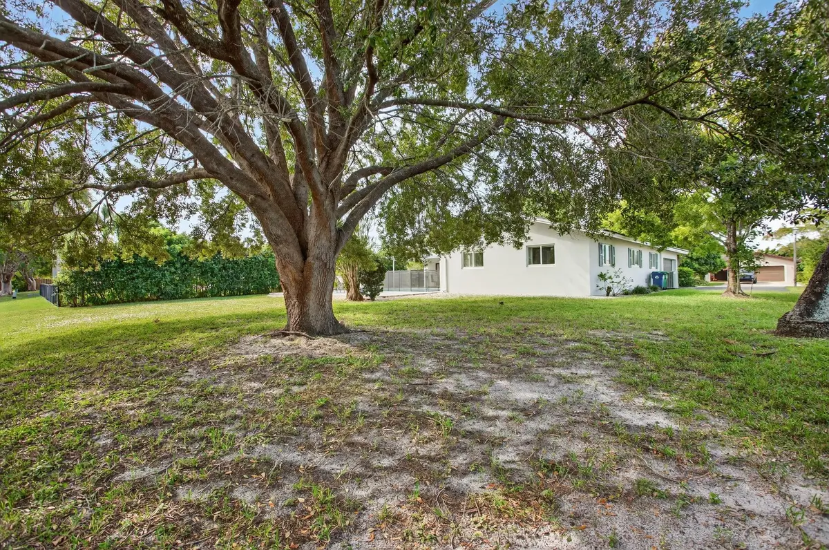 Photo 7 at 2421 NW 114th Avenue, Coral Springs