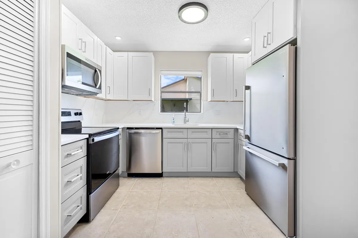1322 R-6172 at 1322 Denlow Lane, Royal Palm Beach