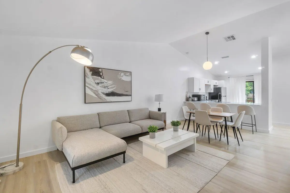 Living area at 13175 CHADWICK Court 36, Wellington