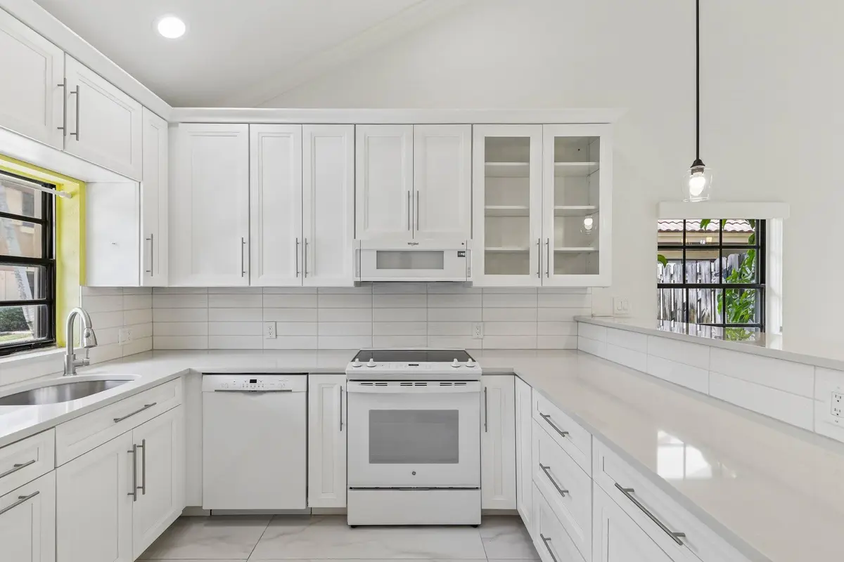 11-web-or-mls-Riverside Dr-S0607-011 at 2656 Riverside Drive 2656, Coral Springs