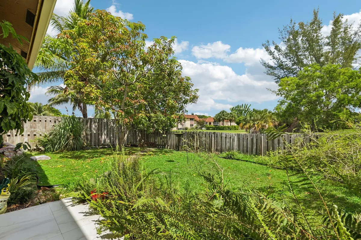 28-web-or-mls-Riverside Dr-S0607-028 at 2656 Riverside Drive 2656, Coral Springs