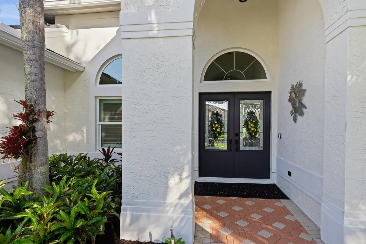 04_beyc6a4e66a5bb594 at 2206 SW Whitemarsh Way, Palm City