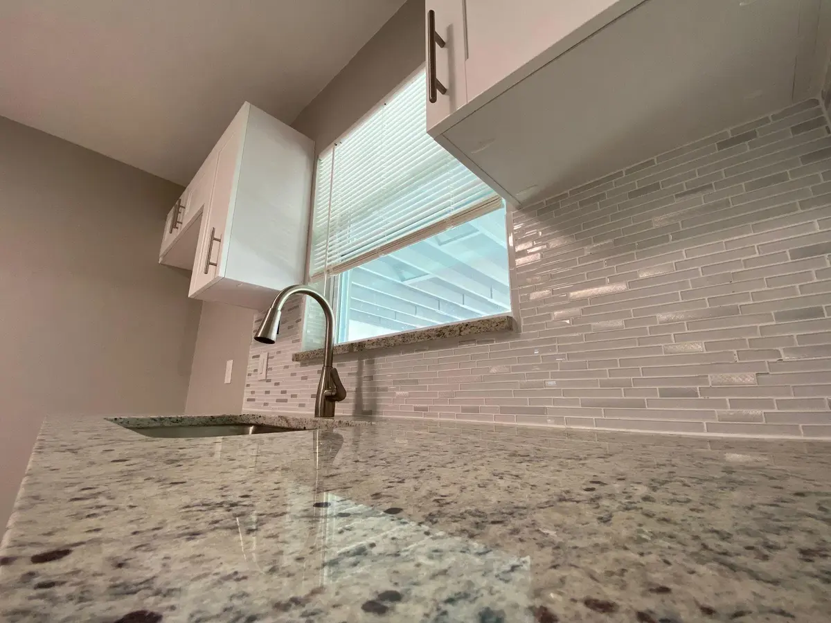 Backsplash at 9121 Bamboo Drive, Palm Beach Gardens