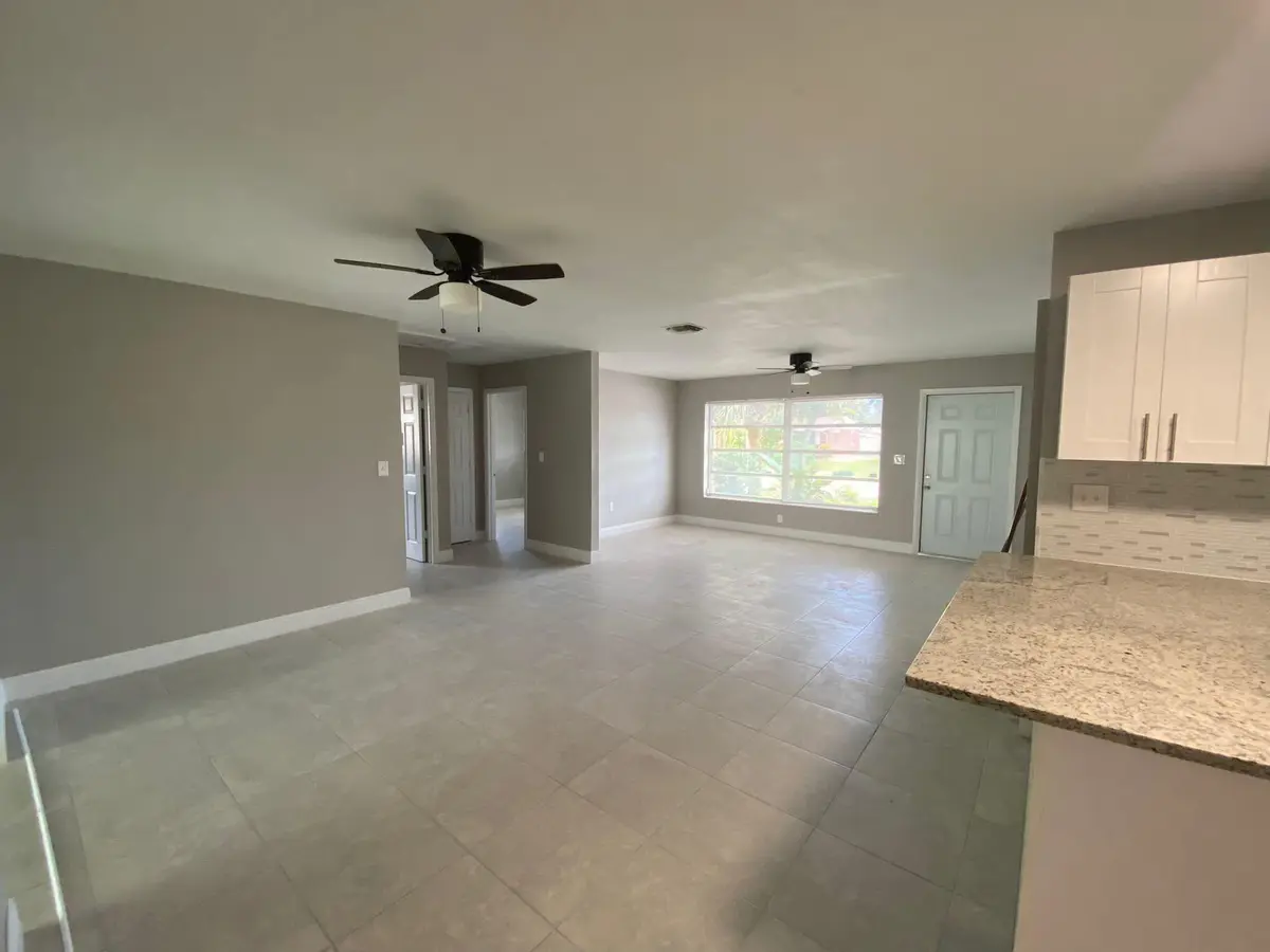 Living Room at 9121 Bamboo Drive, Palm Beach Gardens