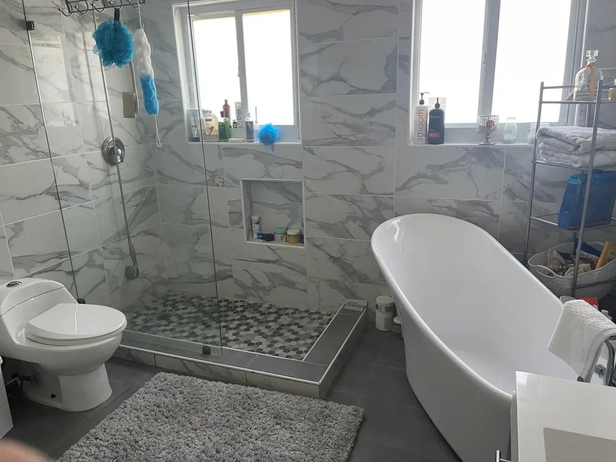 Primary Bath 1 at 6807 Via Regina 1, Boca Raton