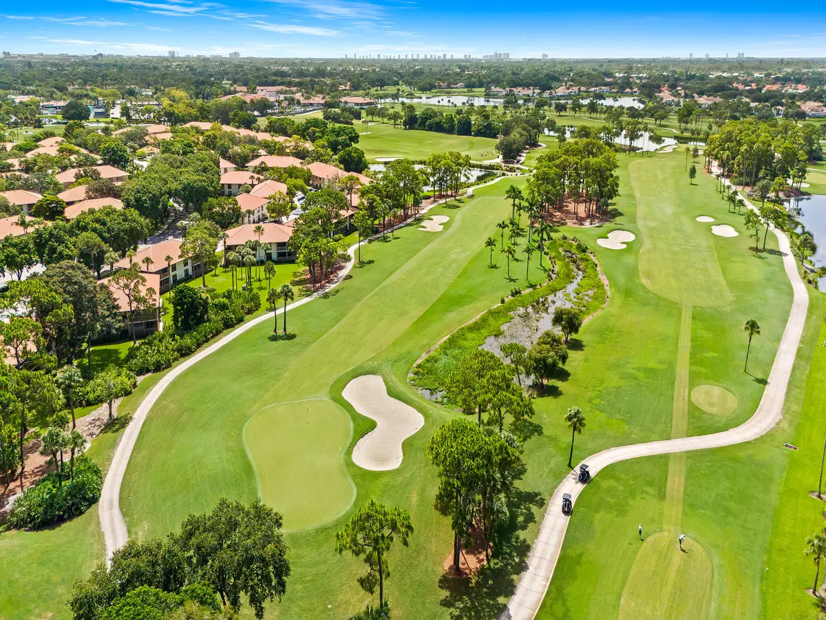 DJI_20260707112126_0858_D at 218 Brackenwood Terrace, Palm Beach Gardens