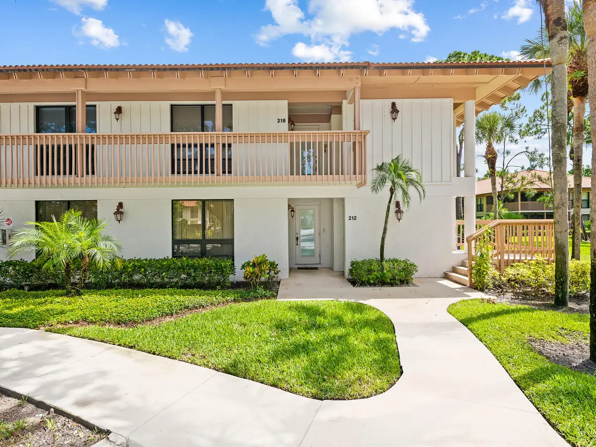 DSC_3408 at 218 Brackenwood Terrace, Palm Beach Gardens