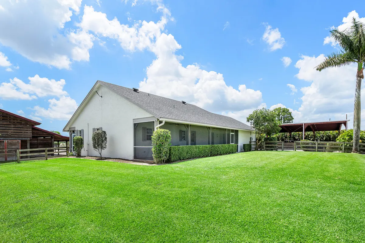 large fenced yard for pets at 4101 120th Avenue, Wellington
