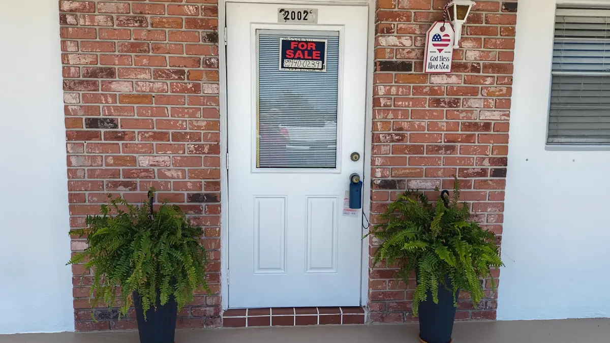 70958b1e-3351-45ec-af2d-777c51a75f70 at 201 S Golf Boulevard 2002, Pompano Beach